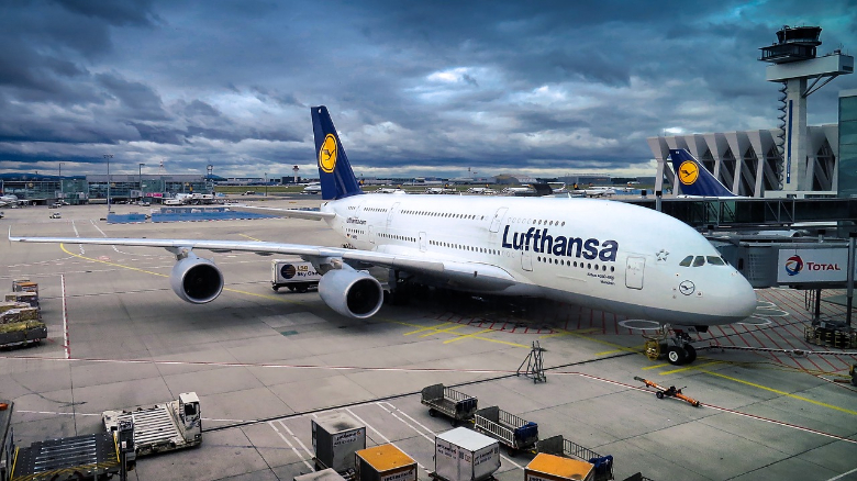 lufthansa velivolo